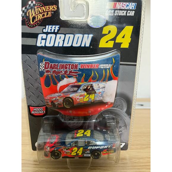 Jeff Gordon #24 Winners Circle NASCAR diecast cars - Lot of 2 cars 1:64 Scale - Picture 2 of 16